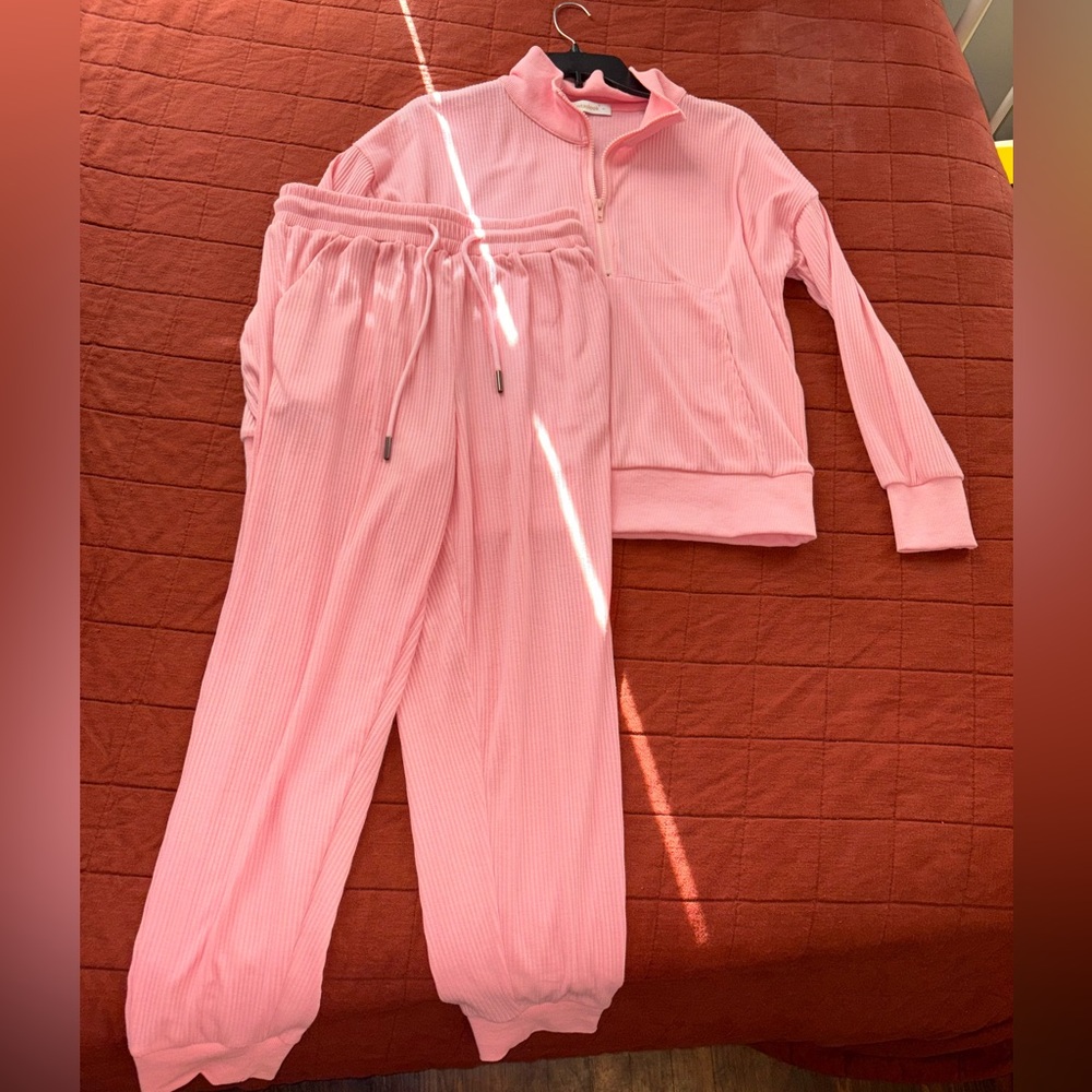 Pink Ribbed Lounge Set